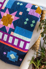 Load image into Gallery viewer, Roam Quilt Pattern by Tara Faughnan