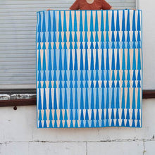 Load image into Gallery viewer, Long Leaf Quilt Pattern