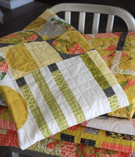 Load image into Gallery viewer, Towards the Sun Quilt Pattern