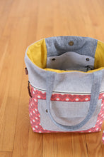 Load image into Gallery viewer, Caravan Tote & Pouch Pattern