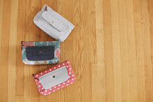 Load image into Gallery viewer, Caravan Tote & Pouch Pattern