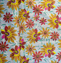 Load image into Gallery viewer, Treasure Flowers in Dusk, Trade Winds Collection 90864-91
