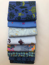 Load image into Gallery viewer, Blue Fat Quarter Precut Bundle

