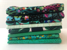 Load image into Gallery viewer, Green Fat Quarter Precut Bundle
