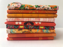 Load image into Gallery viewer, Orange Fat Quarter Precut Bundle
