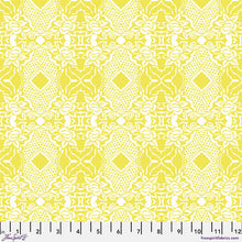 Load image into Gallery viewer, Folk Heart Quilt Pattern
