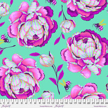 Load image into Gallery viewer, Moon Garden Fat Quarter Bundle
